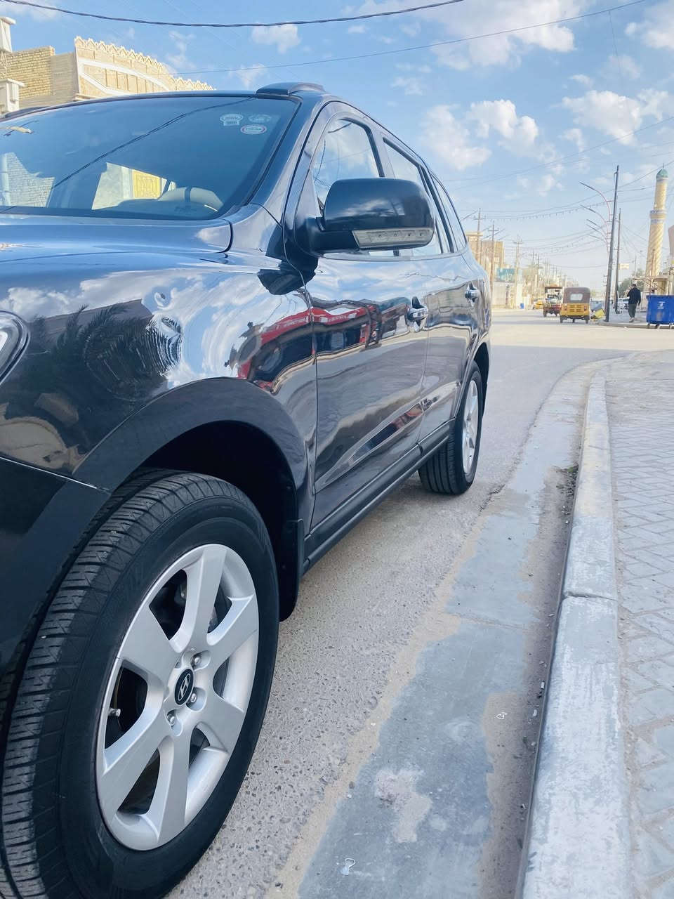 سلام عليكم 
سنتافيه ٢٠٠٩ لون فيلي رقم اربيل وارد كوري
 سياره جديده ٦ ستندر سبعة راكب
تخم تاير حداديه جديده اي نقص مابيها
بيها صبغ فقط ٣ قطع بدون داخل بس رش
فول مواصفات كهربائيات تبريد كله كفاله
سعر (١١٢)

***********
