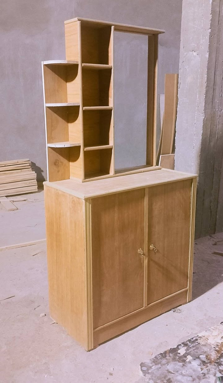 ميز مرآت 🌹 
جديد غير مستعمل 🌹
مع الصبغ واليدات 175 🩵
للاستفسار مراسلة الصفحه


**إذا كنت صاحب هذا الإعلان وتريد حذفه لأي سبب، رجاءا أرسل رسالة إلى الدعم الفني**