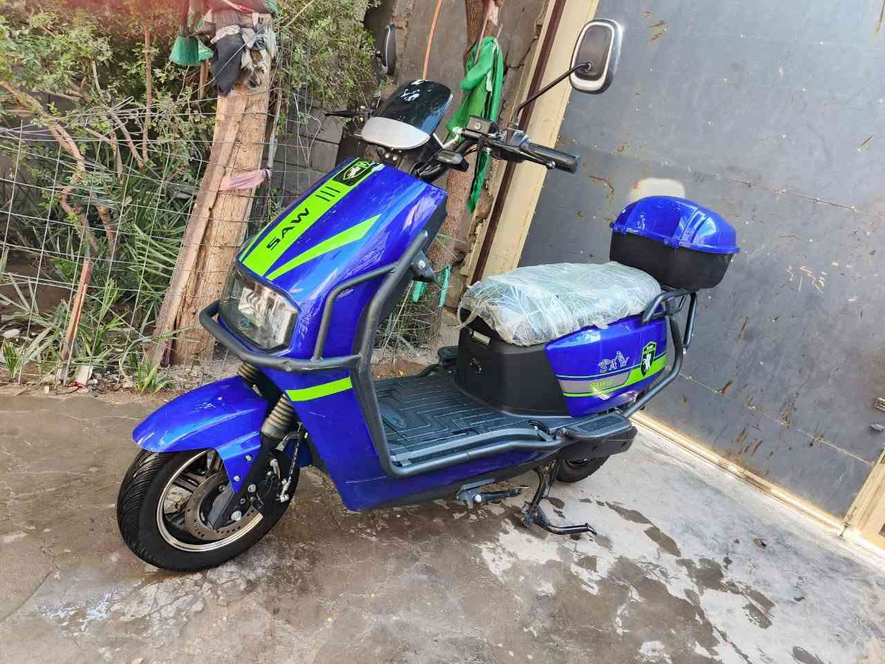 دراجه جديده ونضيفه SAW
6 بطاريات بحجم 32 ڤولت
ملف نحاسي 1200 واط 
ونظام حمايه 180 
الدراجه بيها بصمتين
سعرها 600الف وبيها مجال
***********وتساب 
مكان بصره زبير
