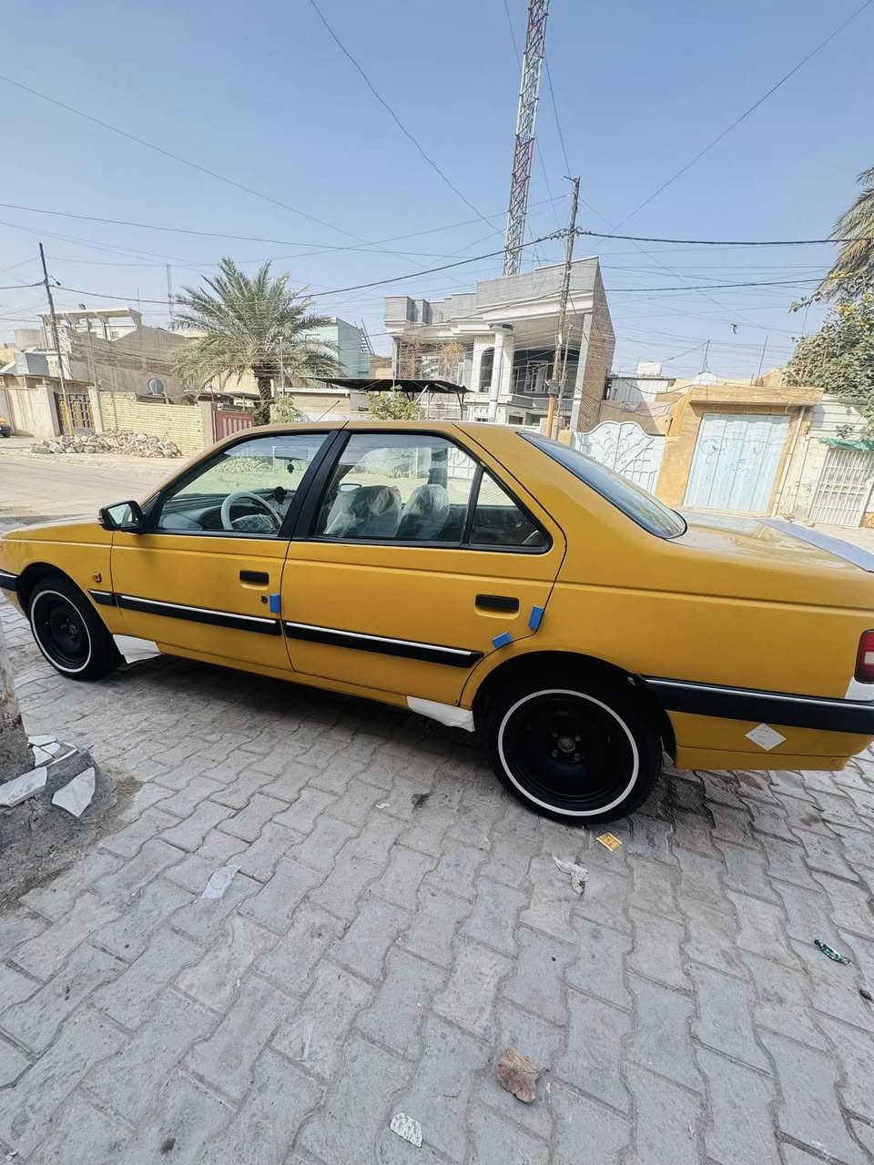 السلام عليكم بيجو أكد موديل 2016 بغداد
مصفره هيئه وغرامات سنويه2017
كير محرك صدر خير من الله تايرات جدد
بيها صبغ فقط قطعه جاملغ خلفي 
تحويل مباشر 
السعر 39 وبيها مجال قليل 
العنوان بغداد الكمالية لاستفسار لانتصال 
***********
