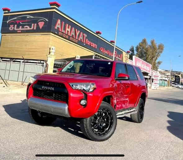 تويوتا فور رنر 
2020 Trd 
Off road 
مزودة عليها تاير وويل اصلي 
وعليها ترفيعه 3 انج 
وعليها سبيسرات انج ونص
السيارة رادار ماشية 62000 كيلو
دوسات تي ار دي اصلي
السيارة جديدة وناعمة كلش
بالحقيقة احلا من الصور 
ا***********
واتساب
