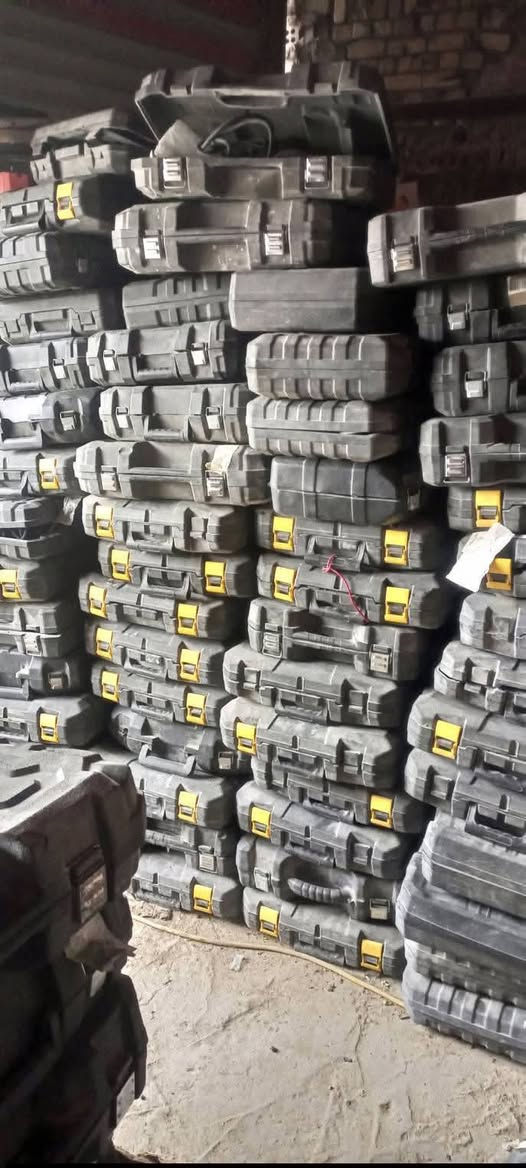 دريلات كهرباء بور بلاس بلجيكي 1600 واط و1500 واط شغال للبيع جمله مفرد


**إذا كنت صاحب هذا الإعلان وتريد حذفه لأي سبب، رجاءا أرسل رسالة إلى الدعم الفني**