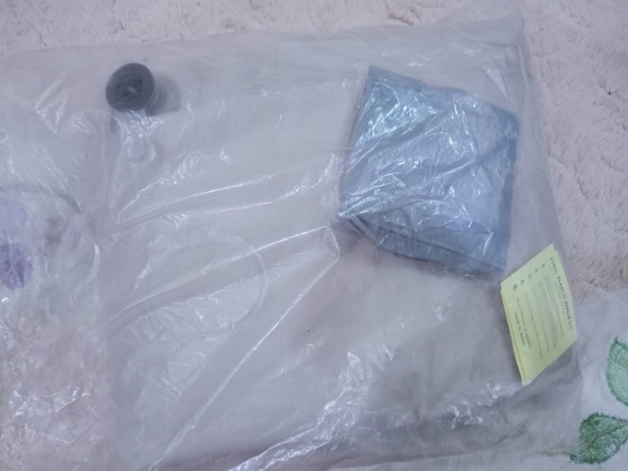 السلام عليكم طباخ سعره 5 الف دوشك نفخ 10 الف سليبر سعرة 8 الف عده سعره 10 الف 
توصيل 3 الف 
***********
