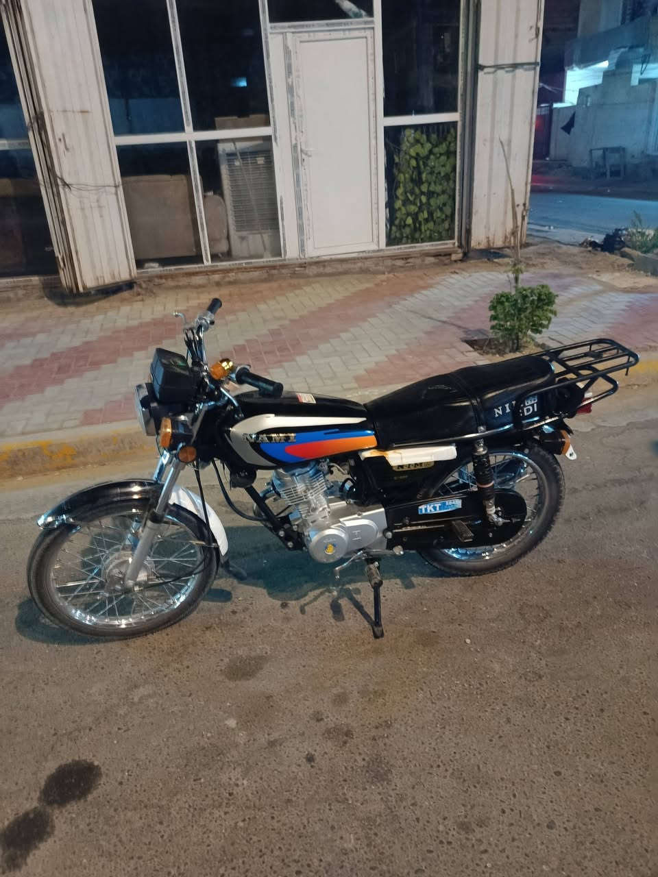 السلام عليكم دراجه موديل موديل 27 كفاله عامه دراجه حلوه نظيفه باب اول ثلاث حروف ناعمه مكاني كربلاء حي الحر اوراق سكنر سعر 750 وبيها مجال ***********
