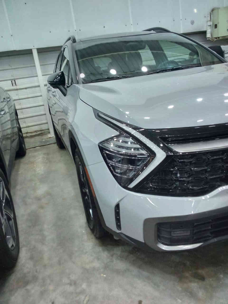 سلام عليكم اسبورتج للبيع موديل 23 صور حاذث مرفقة مع منشور سكن بغداد الأعظمية السعر 240 ورقة بيها مجال رقم الهاتف *********** سياره فول بدون ايرباك
