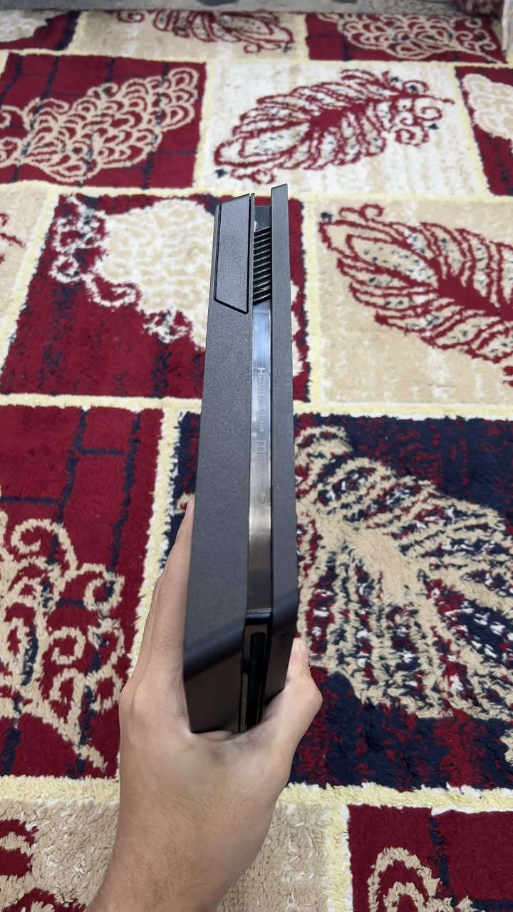 سلام عليكم
بلي فور سلم للبيع ذاكره 500 لا مفتوح ولا مصلح وياا جوستك ثنين + كيبل شحن + كارتونه السعر 200 قفل قفل مكاني بغداد البلديات (*********** )
