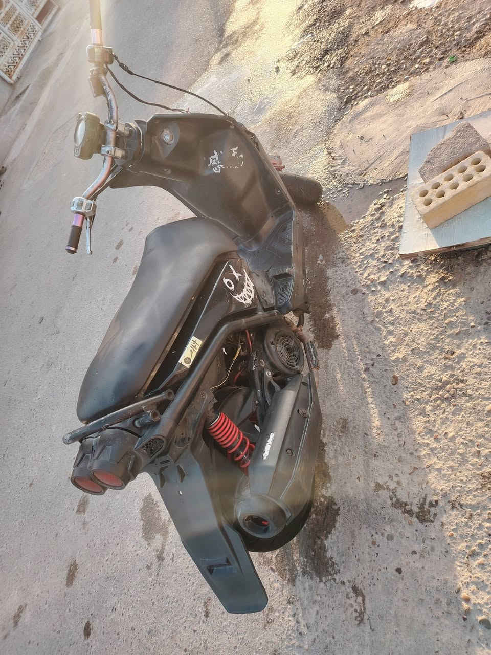 سلام عليكم سكنس جبلي للبيع دراجه شغاله مابيه شي عوزه شغلات بصيطه عارضه ٤٠٠ وبيهه مجال مكاني بغداد جسر ديالى القديم رقم ***********
