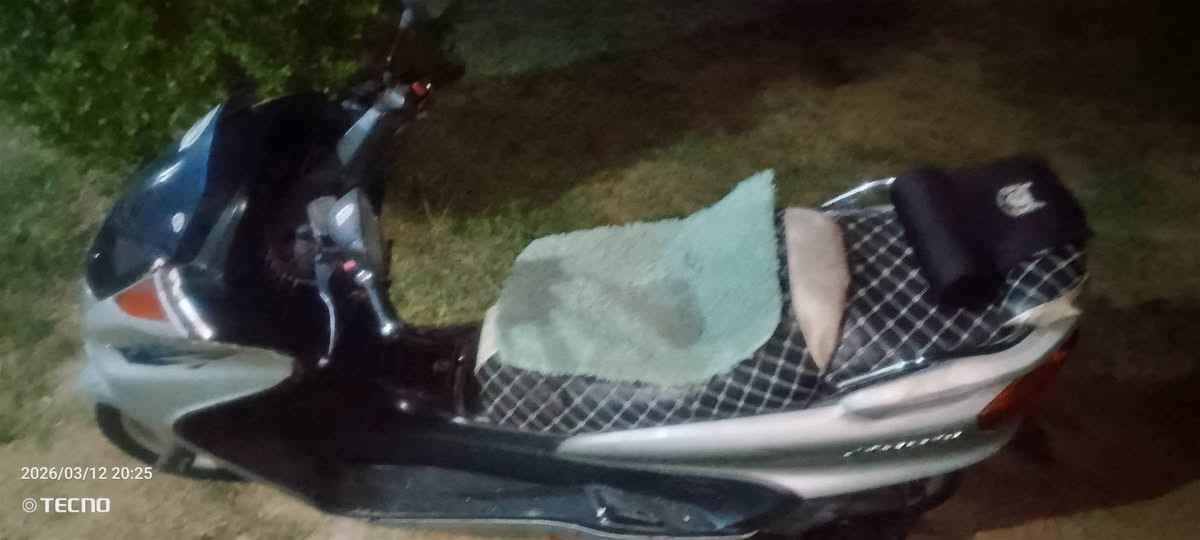 سلام عليكم  ماجسته تك رون  لبيع موديل 16 دراجه حلوه الكهربايات كله شغاله مجفته جديد بس يرادله دوشمه وشويه الكابريتر تخربط ابيعلك عله وضعيه  واذا اكو مراوس اراوس والستفسار عله رقم (***********/::/***********)
