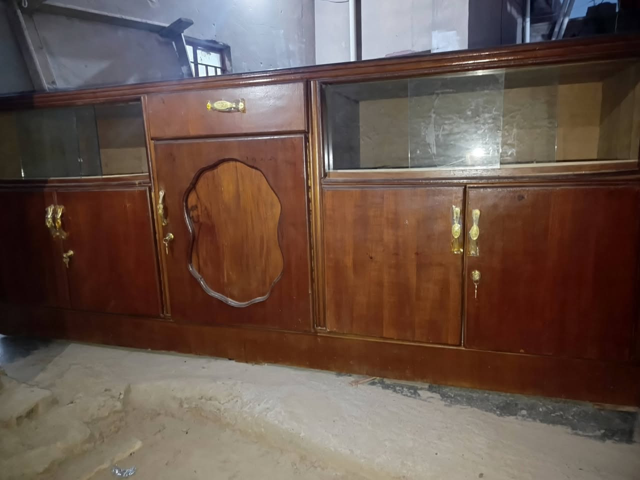 سلام عليكم عندي بوفيه للبيع مرتين ونص سعره 180 وبيه مجال المكان الكوت شارع النفط


**إذا كنت صاحب هذا الإعلان وتريد حذفه لأي سبب، رجاءا أرسل رسالة إلى الدعم الفني**