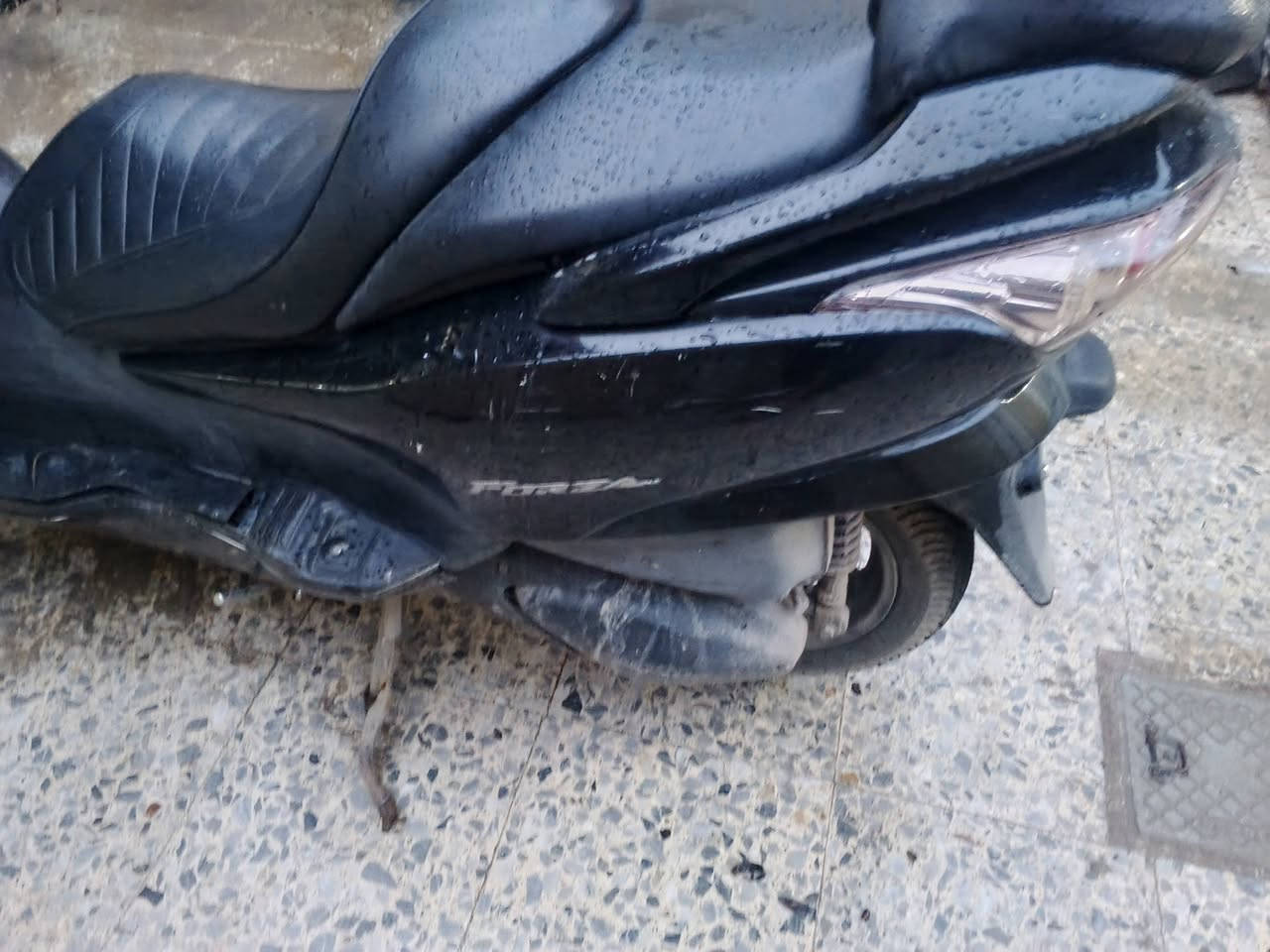 سلام عليكم عندي دراجه فورصه بصمه للبيع دراجه خير من الله كله شغاله محرك ناعم كهربايات كله شغاله عارض 800الف وبيه مجال مكاني بغداد لمعامل فلكت حي لنصر ***********
