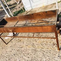 يوجد منقل شوي الحديد الاصلي الطول 2متر  العرض 80 سانتي السعر 125 وبي م...