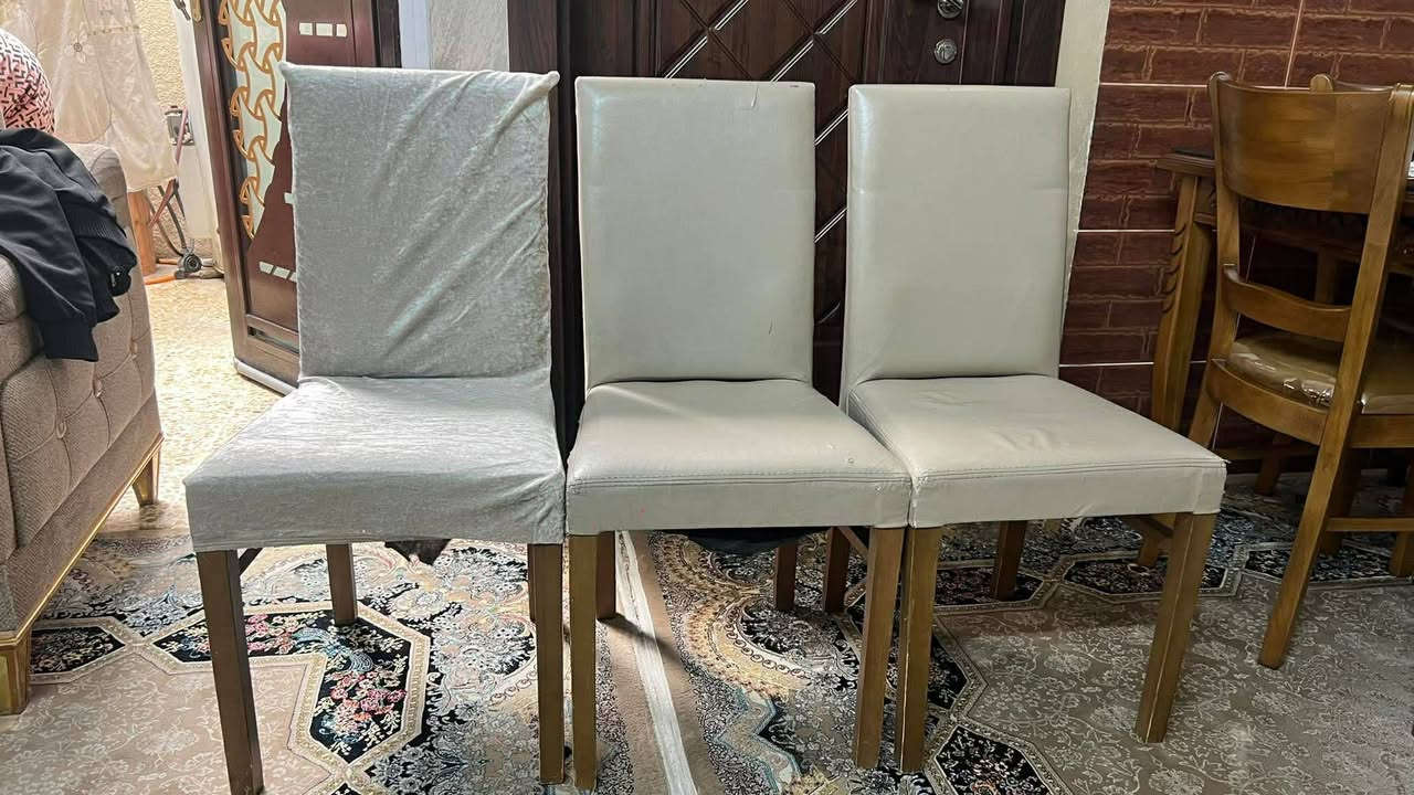 ميز طعام  مع ٦ كراسي طول متر ونص وعرض ٩٠  نظافتهم فوق الوسط   سعر 125 الف واي استفسار عل خاص


**إذا كنت صاحب هذا الإعلان وتريد حذفه لأي سبب، رجاءا أرسل رسالة إلى الدعم الفني**