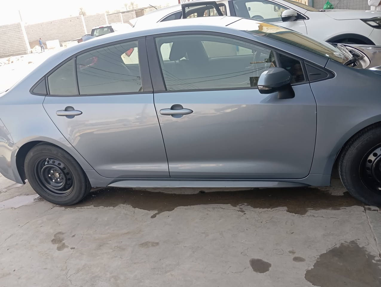 كورلا موديل 22 وارد امريكي بيعه قطعتين بدون دواخل مواصفات seجاهزه من كلشي مواصفاته قياده ذاتيه اوتو هولد سايد بريك كهرباء تحديد سرعه تحديد مسار محرك 2000تجي السياره بسمي تحويل مباشر يعني السياره عارضهه 122ورقه وبيهه مجال مكان السياره بغداد اليوسفيه رقم الهاتف ***********
