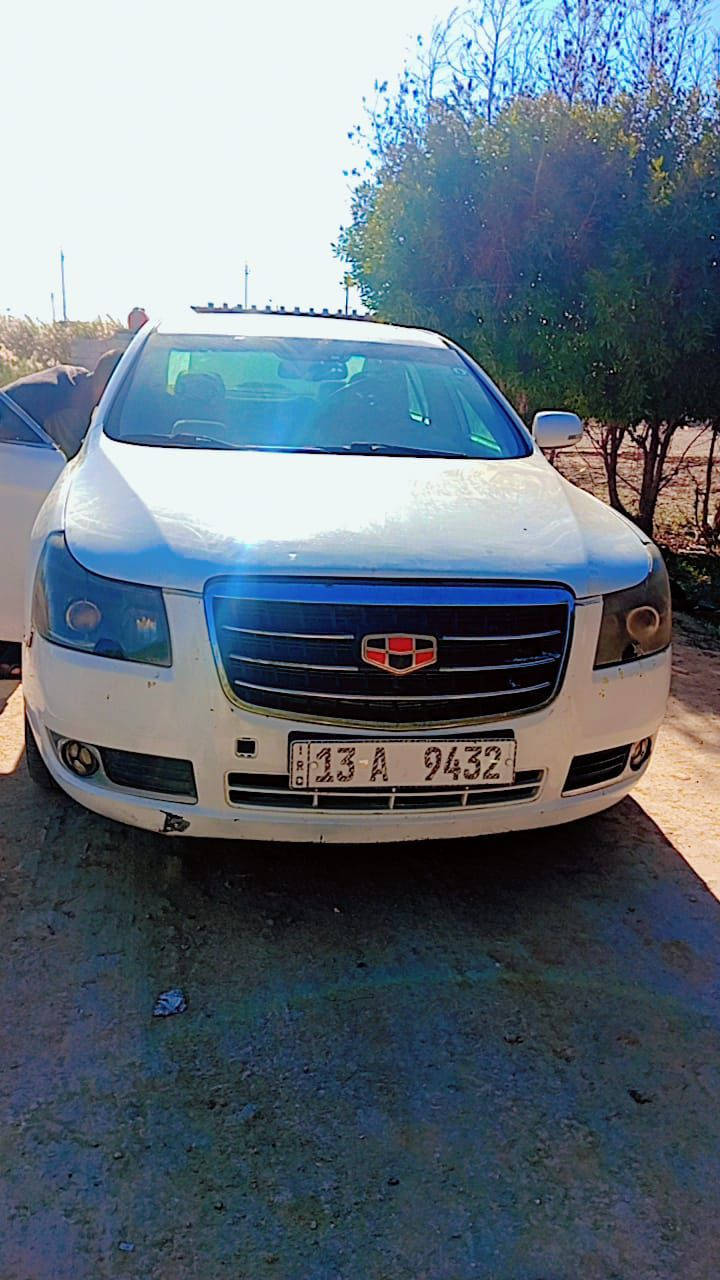 سلام عليكم
سياره أمكراند سي ٨ موديل ٢٠١٣ وبأسمي 
رقمها سماوه سنويه ٢٠٢٨ شرط المداور
كشرها نظيف وبيها لگاطات مرتبها
مكينه مسيبوشي ٢٠٠٠
تحتاج بعض الترتيبات البسيطه 
العنوان ديوانيه عفك ***********
السعر ٥٢ ورقه
