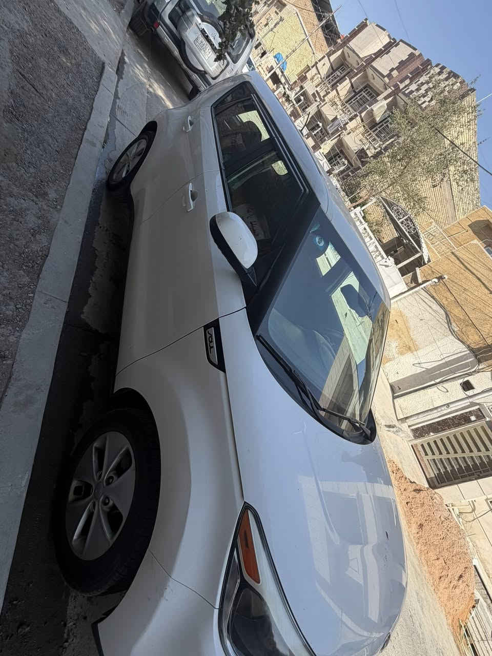 السلام عليكم سيارت صول ٢٠١٦ ماشيه ٣٤ حادثه بسيط كلش سياره جديده مكاني رايده١٢٣وبيه مجال ***********
