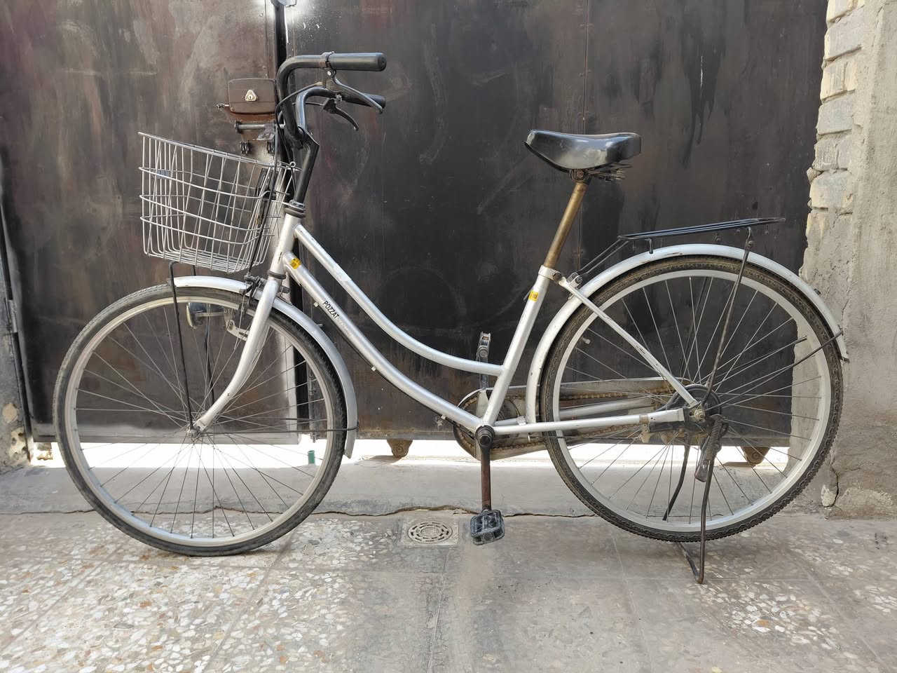 السلام عليكم باسكل للبيع سعره 130 مكان بغداد حي الفرات ***********
