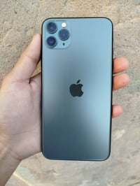 ايفون iPhone 11Pro Max جهاز ممفتوح عل فحص وتر برو السعر 350بي مجال 078...