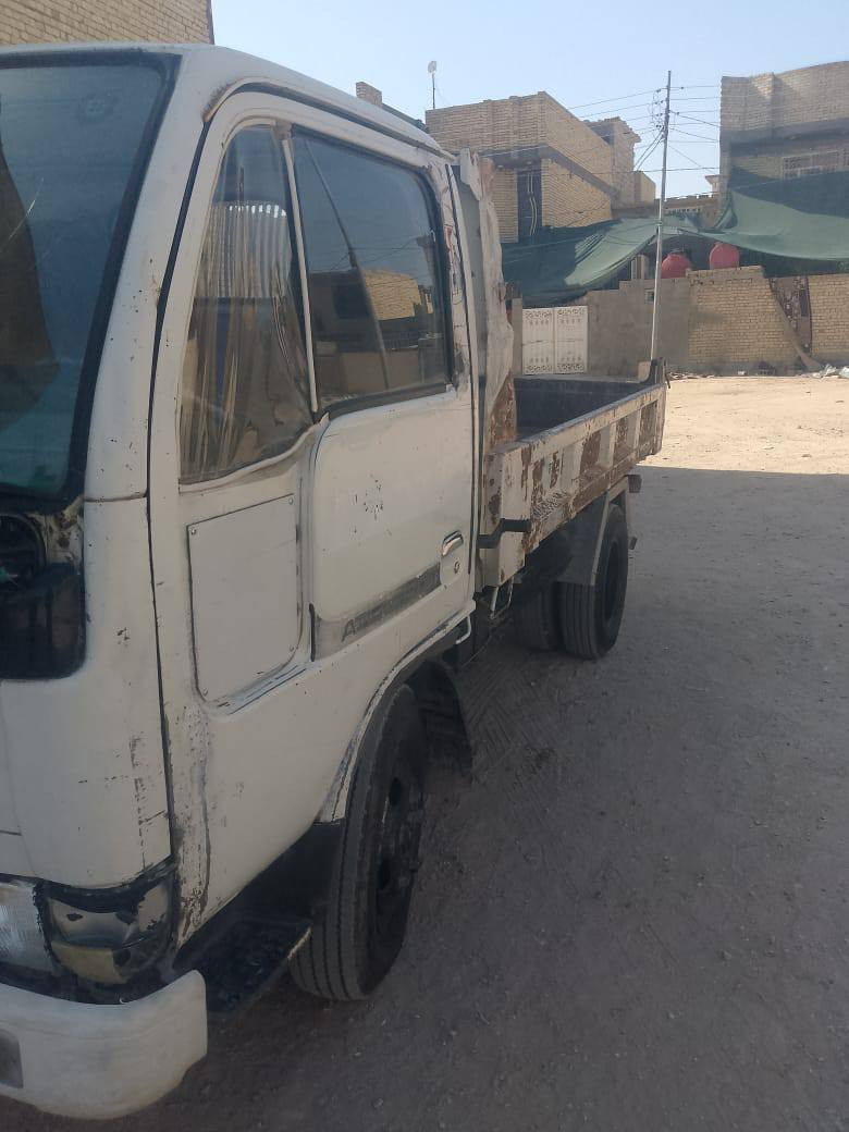 نيسان بلادي قلاب 3طن شاصي مكفول مكينه كير جديدتخم تاير رقم كربلاء  مديل 93 مداور ثاني يوم مكان كربلاء ***********
