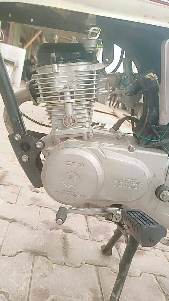 سلام عليكم عندي دراجه للبيع نامي برو موديل 2020 ماطور جاهز من كل شي لا صرف ولا بخار كهربائيا كلها شغاله مكان حي العروبه السعر 450وبي مجال للطيبين والمو شراي لا يكسر بل مال ***********
