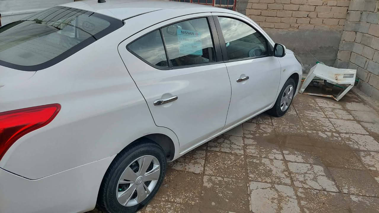 نيسان صني هندي اربيل رقم جديد مكفوله ماشيه ١٣٠ تحول وكله حاظر سعر ٩٧ وبيه مجال بسيط رقم صاب سياره ***********
