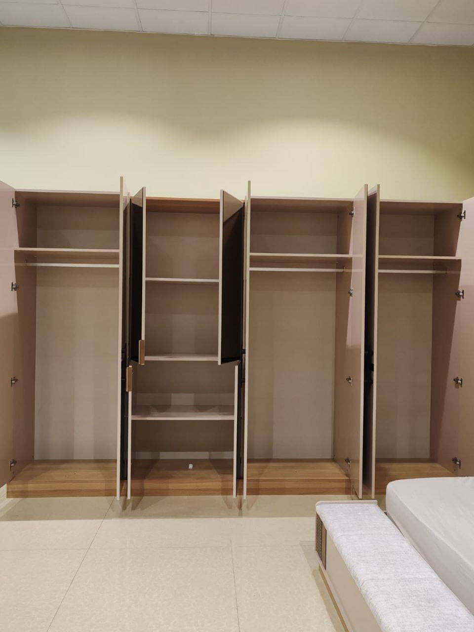 غرفة نوم تركي 10 قطع اصلي 
جديدة للبيع


**إذا كنت صاحب هذا الإعلان وتريد حذفه لأي سبب، رجاءا أرسل رسالة إلى الدعم الفني**