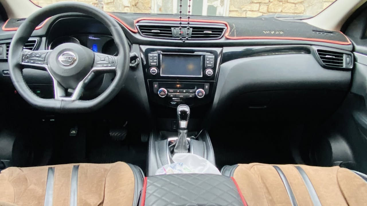 السلام عليكم 
للبيع نيسان روج موديل 2017 فول مواصفات عدا الفتحه رقم بغداد 
للاستفسار /***********
