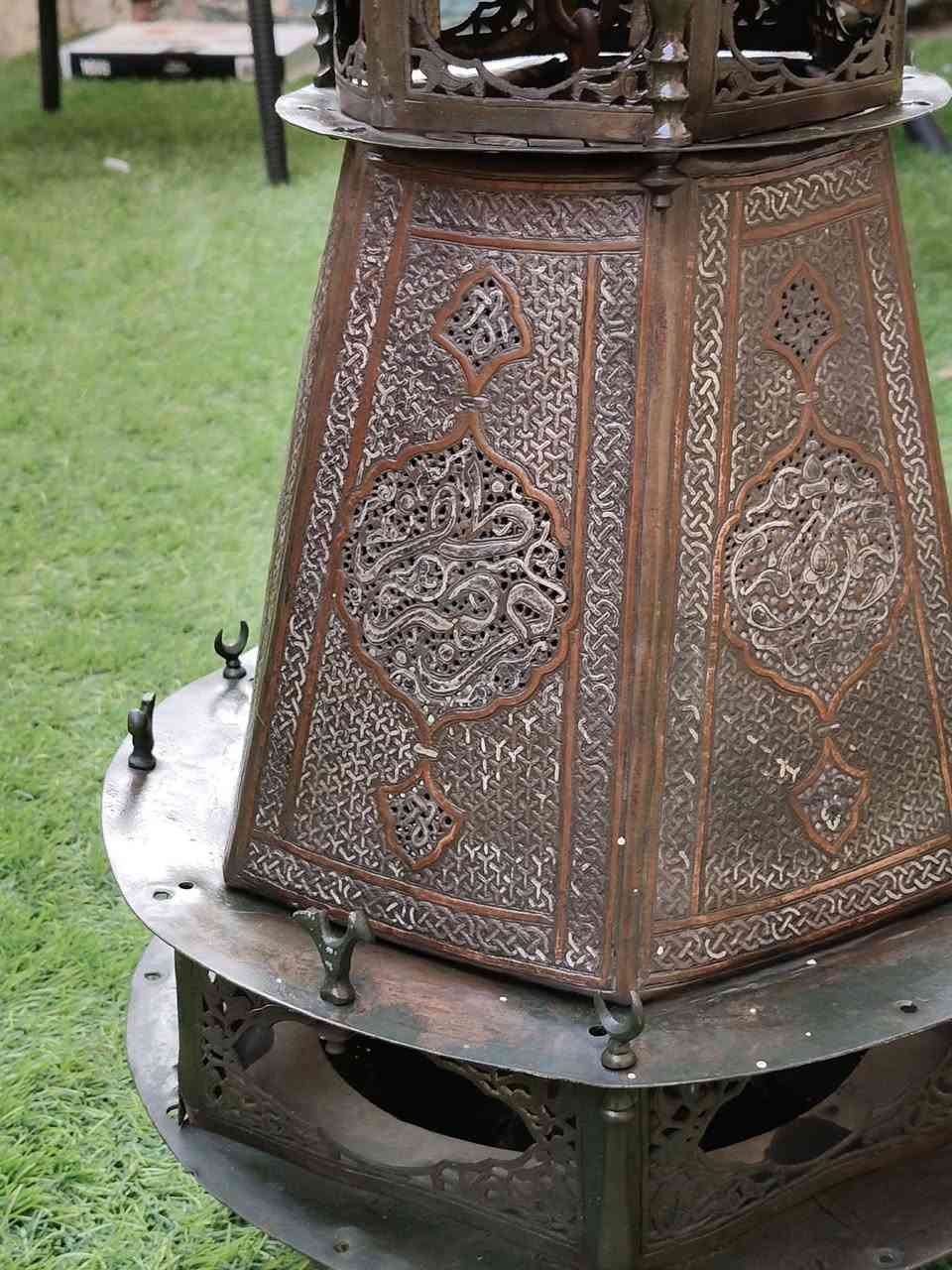 للبيع 
فانوس اسلامي بالفضة 
ارتفاع 90 سم 
قطر 40 سم 
وزن ثقيل 
For sale 
01116440665


**إذا كنت صاحب هذا الإعلان وتريد حذفه لأي سبب، رجاءا أرسل رسالة إلى الدعم الفني**