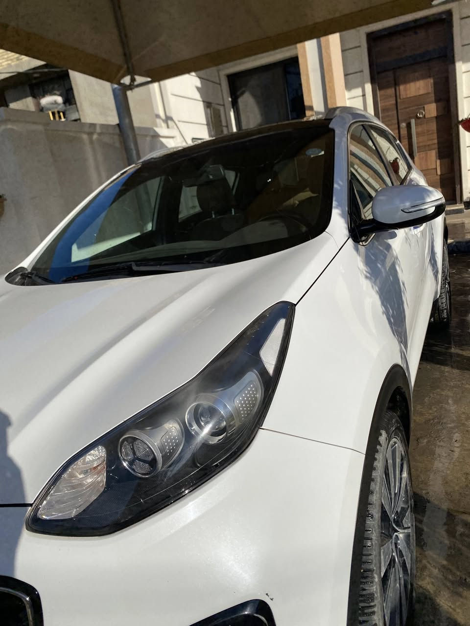 السلام عليكم
سبورتج ٢٠١٨ 
مكفوله من  حار + البارد وصبغ 
سيارة 🚘 ماشية ١١١ الف 
السيارة نضيفة حلوة 
نص فول بانوراما  
تخم تاير 
السعر ١٨٦ وبيها مجال 
مكان السيارة الدورة البوعيثة 
رقم أربيل 
***********
***********
