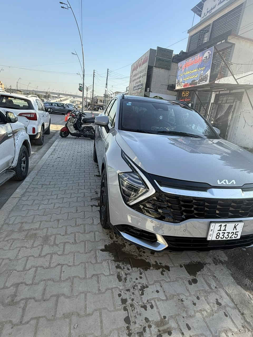 -كيا سبورتج  برستيج الطويله
امريكي موديل 2024 لون اسمنتي سموك
- ضرر السيارة مرفق بابين وجاملق تبديل اصلي وليس تعمير عكس السايق 
- سيارة بجم كبس  بدون اي تبديل وبدون ايرباكات ( جميع الايرباكات سليمة ) 
فئة اكس لاين الفول 
-مواصفات  
بانوراما على طول السقف 
بصمة
كشنات جلد 
شاشة متصلة 
صندوق كهرباء 
شحن وايرليس ومنافذ شحن خلفية 
رادار امامي وجانبي 
حساسات 
كرسي سائق كهرباء والكراسي الامامية تدفئة 
هاند بريك دكمة 
ترحيب عند الاقتراب وبصمة دخول ذكي 
تشغيل عن بعد 
-انظمة قيادة( سبورت، نورمال ، سمارت )
قطعتين تبريد  
فور ويل 
قيادة ذاتية ( تحديد مسار وتحديد سرعة ) 
توقف ذاتي 
اشاير بالمري 
شاشة لمس متغيرة للتحكم بالميديا والتبريد 
تحكمات فول بالستيرن وبعد بيهة مواصفات 

-سيارة ماشية40  الف مرقم بغداد 
المكان البلديات  الاتصال رقم *********** واتساب سيد صالح
