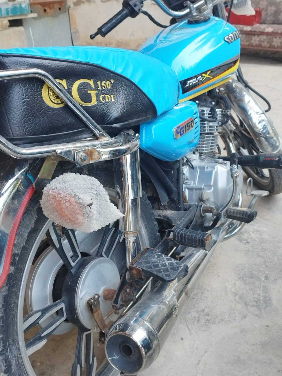 السلام وعليكم دراجة سيفان للبيع موديل 2022 مكفول من كلشي 
كهربائيات كلها شغاله السعر 450 وبيها مجال حك الجيه مكاني ديالى قرية سراجق على طريق دلعباس الاستفسار
***********
***********
