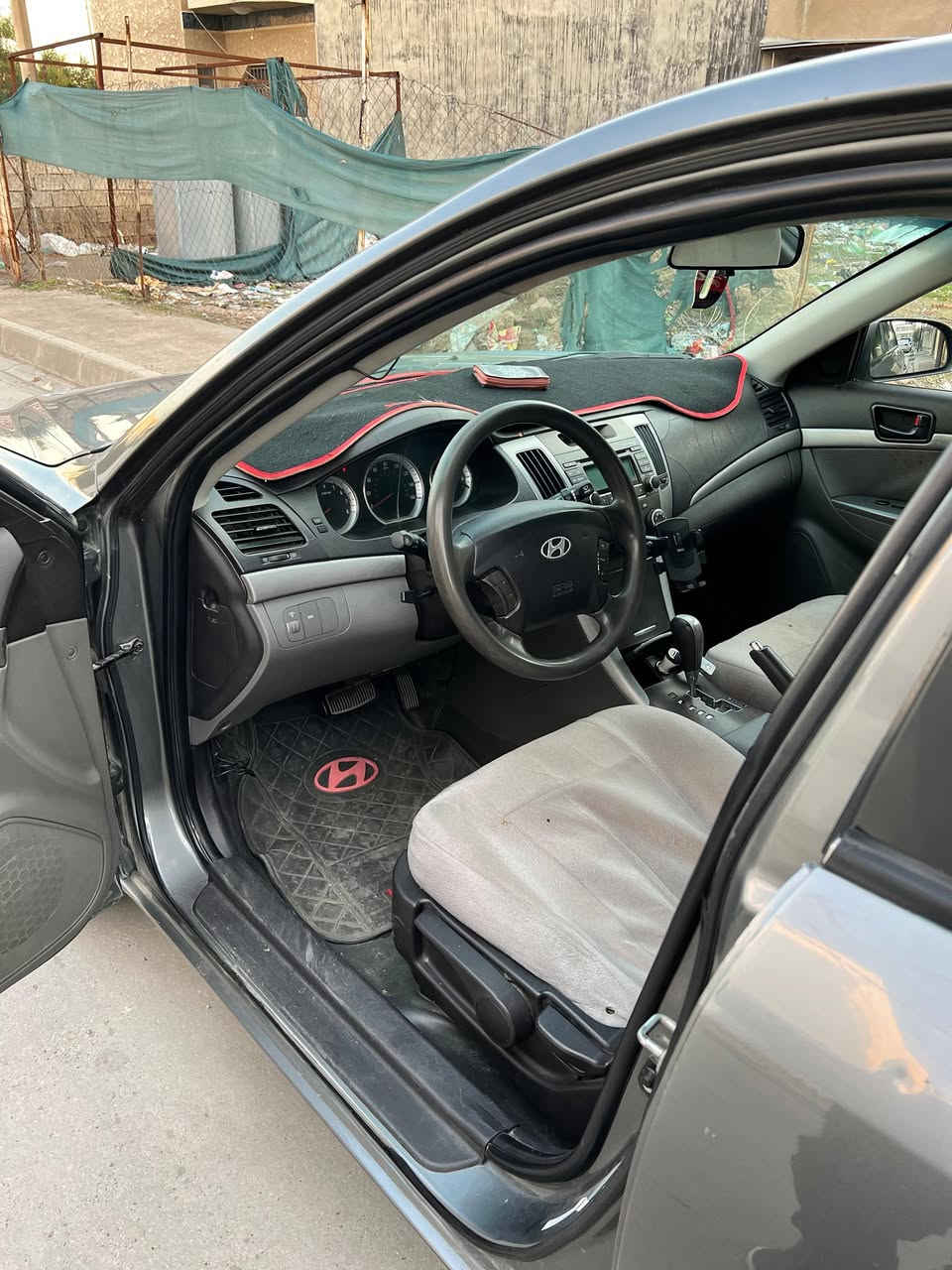 سوناتا 2009 كندي مكينه 2400 مكفولة من الضرر ما عدا 3 قطع تعديل بارد محرك كير بشرط بلادي ما مفتوح رقم سليمانية سنويه بسمي شرط التحويل سيرفس جديد بالكامل دهن محرك دهن كير صدر تايرات جديده سياره مال بيت نضيفه السعر 125 بي مجال بسيط مكاني كركوك ***********
