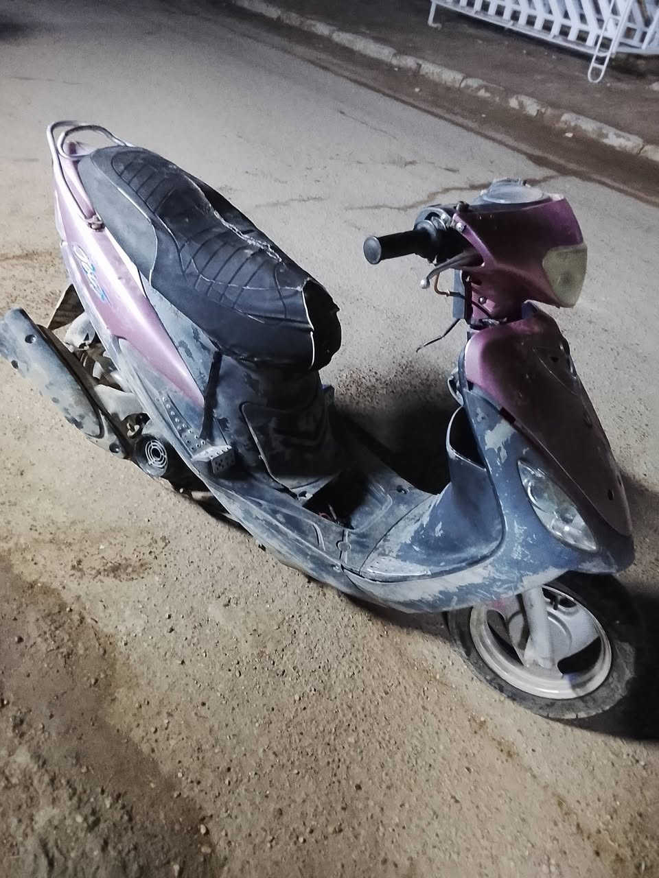 السلام عليكم ماكس منغولي  شغاله هندر واحد 
مكينه بلاديه  مكصوصه رايمر  متروكه بس شغاله ابيع كوم حديد بيها نقوصات 
 مكاني حي اور  ***********
