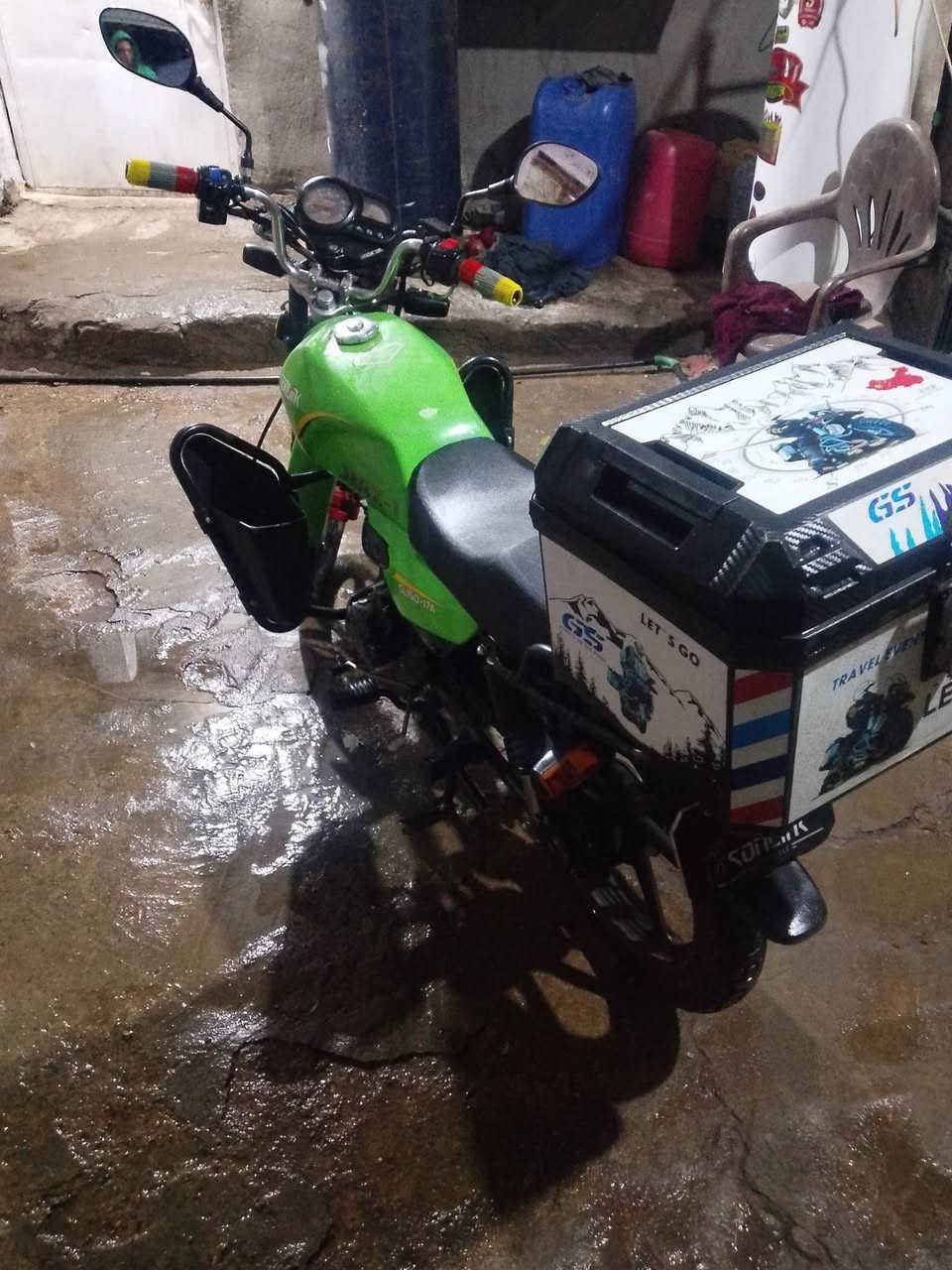 دراجة للبيع وهذا الرقم ***********
