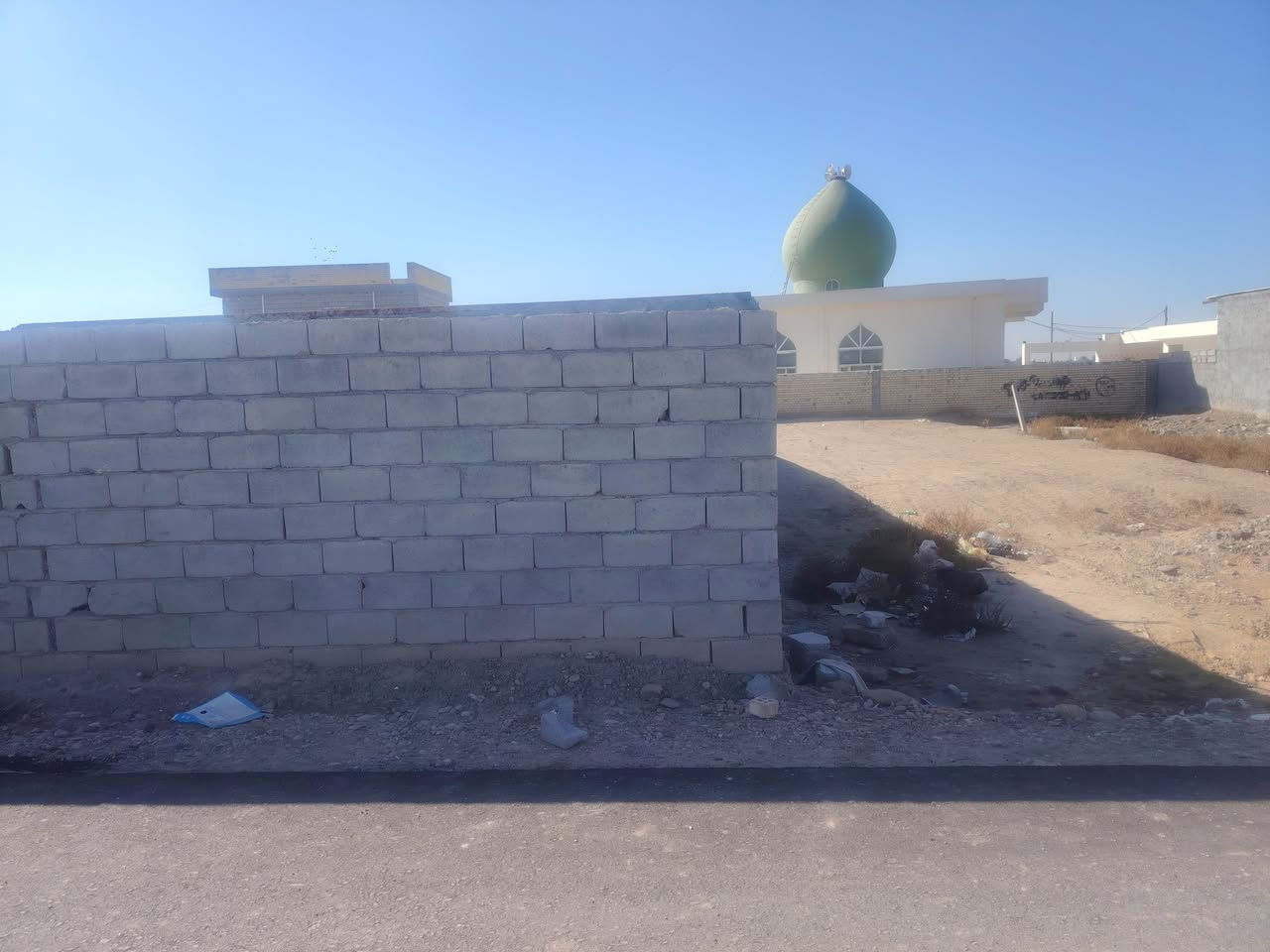 قطعة أرض مسيجة بالكامل  للبيع مجاور محطة كهرباء التصنيع
المساحة الكلية 280 متر الواجهة 9 متر والنزال 31
جنس الأرض 117
تتوفر خدمات مي وكهرباء وتبليط عرض الشارع 8 متر
للاستفسار أكثر
*********** متوفر واتساب
