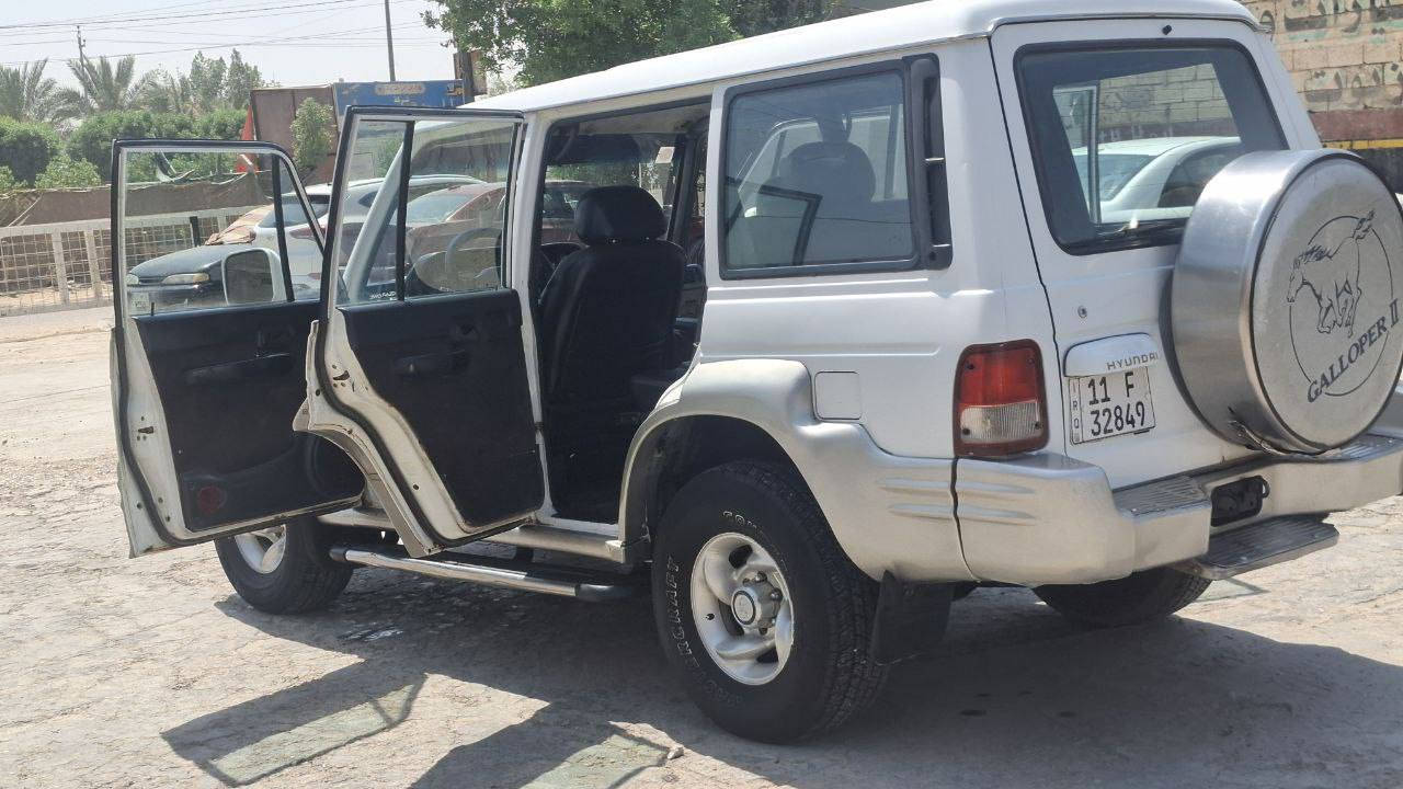 سلام عليكم كالوبر موديل 2000.  مكفوله كفاله. عامه كير اوتماتيك مكينه 6.  تبريد شغال ماعده لغاز تخم تاير.  رقم جديد هزه جديده تحويل ثاني يوم وين ميعجبك تحول كشنات جلد حداديه مكفوله. وره وكدام. مكان سياره بابل الحمزه الغربي. سعر تصل ودلل ***********
