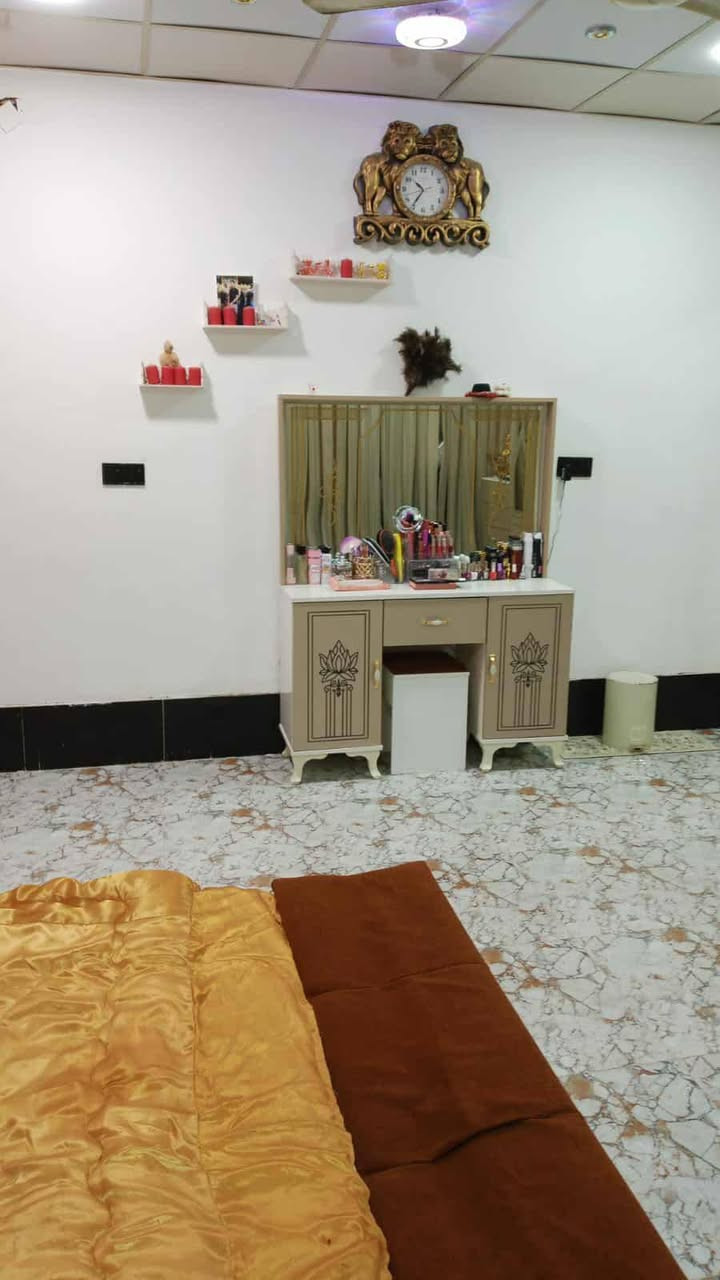 غرفه للبيع ب 850 بيها مجال مكانها رمادي خلف كلية طب الاسنان شعدكم غرف للبيع دزولي خاص ابيعه الكم  وموجود بعد هواي غرف داخل الحساب فضلاً وليس أمراً متابعه للحساب


**إذا كنت صاحب هذا الإعلان وتريد حذفه لأي سبب، رجاءا أرسل رسالة إلى الدعم الفني**