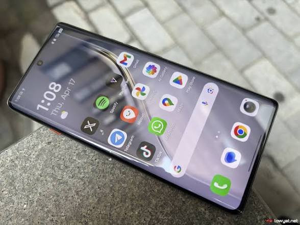 سلام عليكم جهاز للبيع TECNO CAMON 40 Pro 5Gجهاز نضيف ماداخل صيانه بعده بل ضمان جهاز جذيذ الله شاهد ذاكره 256 سعر 225وبي مجال عنوتن بغداد مدينه الصدر رقم ***********
