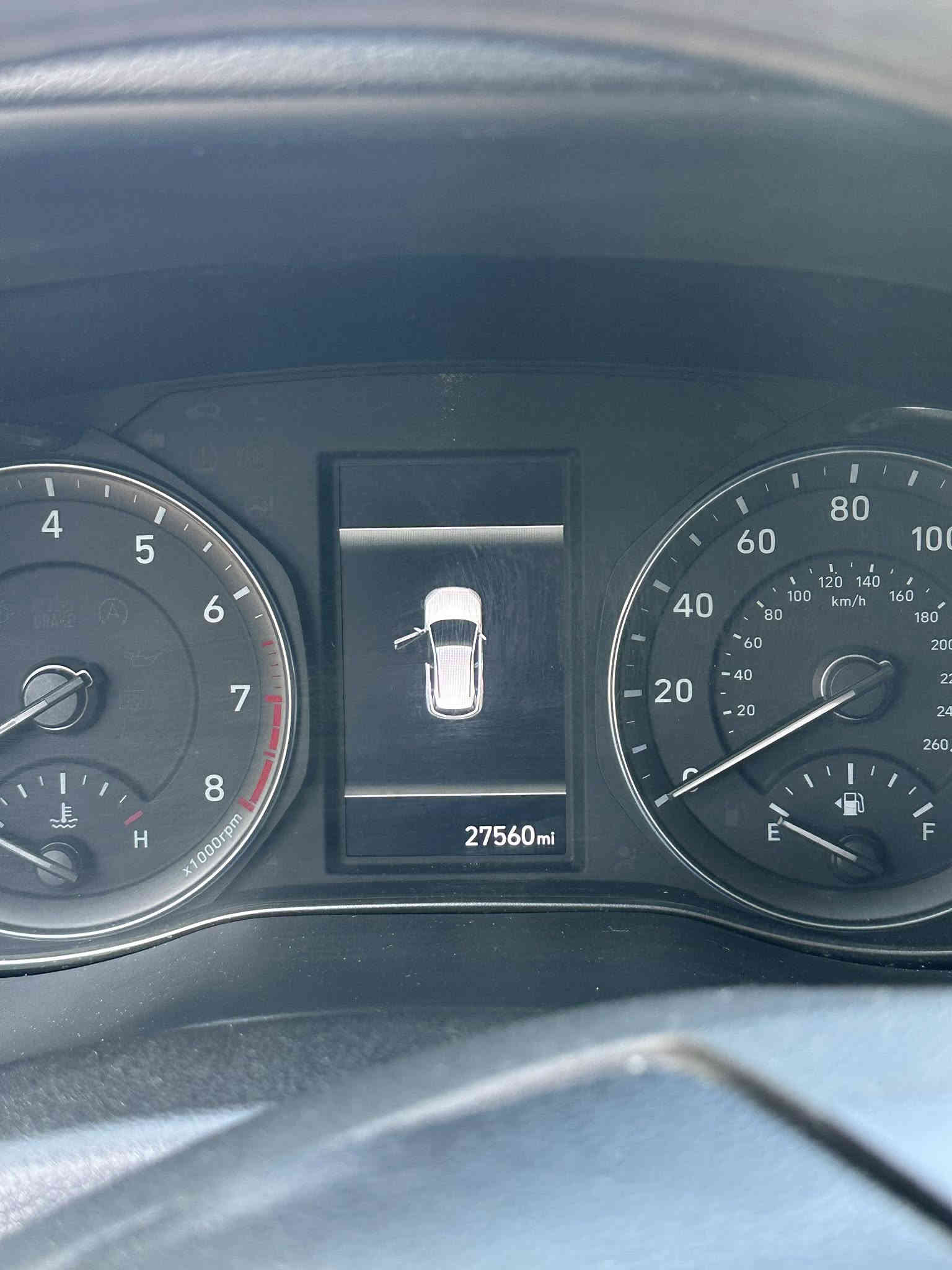 كونه موديل 23ماشيه 27 الف ميل حادث بنيد ودعاميه ايرباك ستيرن فقط مكفوله لغود وشواصي  مكانه زيونه ب158 وبيه مجال بسيط ***********
