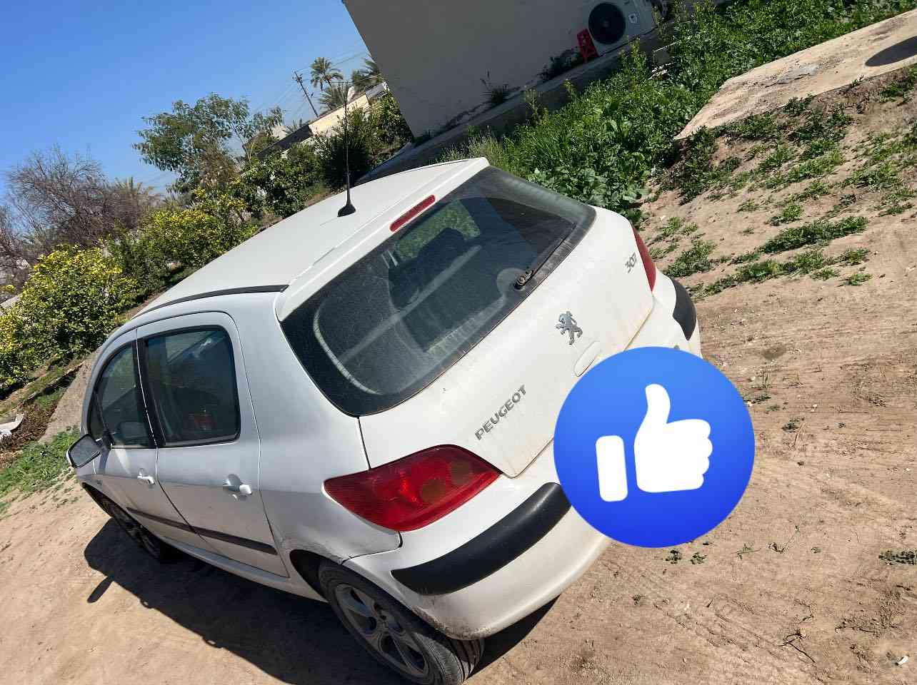 بيجو للبيع موديل2004 مال مزاد سياره جاهزه من الدعاميه للدعاميه تسجيلها يكلف 350 ألف بس يوصل كتابها كير محرك شرط
***********
