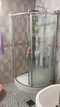 كابينة شاور • نصف دائرية • دوش علوي