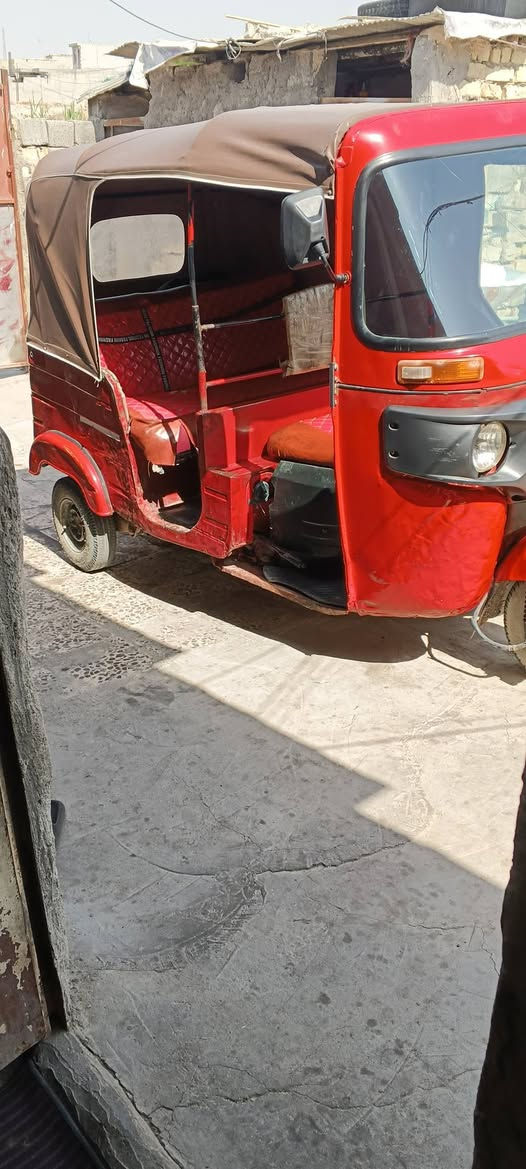 السلام عليكم تكتيك للبيع موديل 17 شهر 9 تك تك نظيفه خير من الله اوراق السعر 2700 وبيها مجال عنواني بغداد حسينيه المعامل ***********
