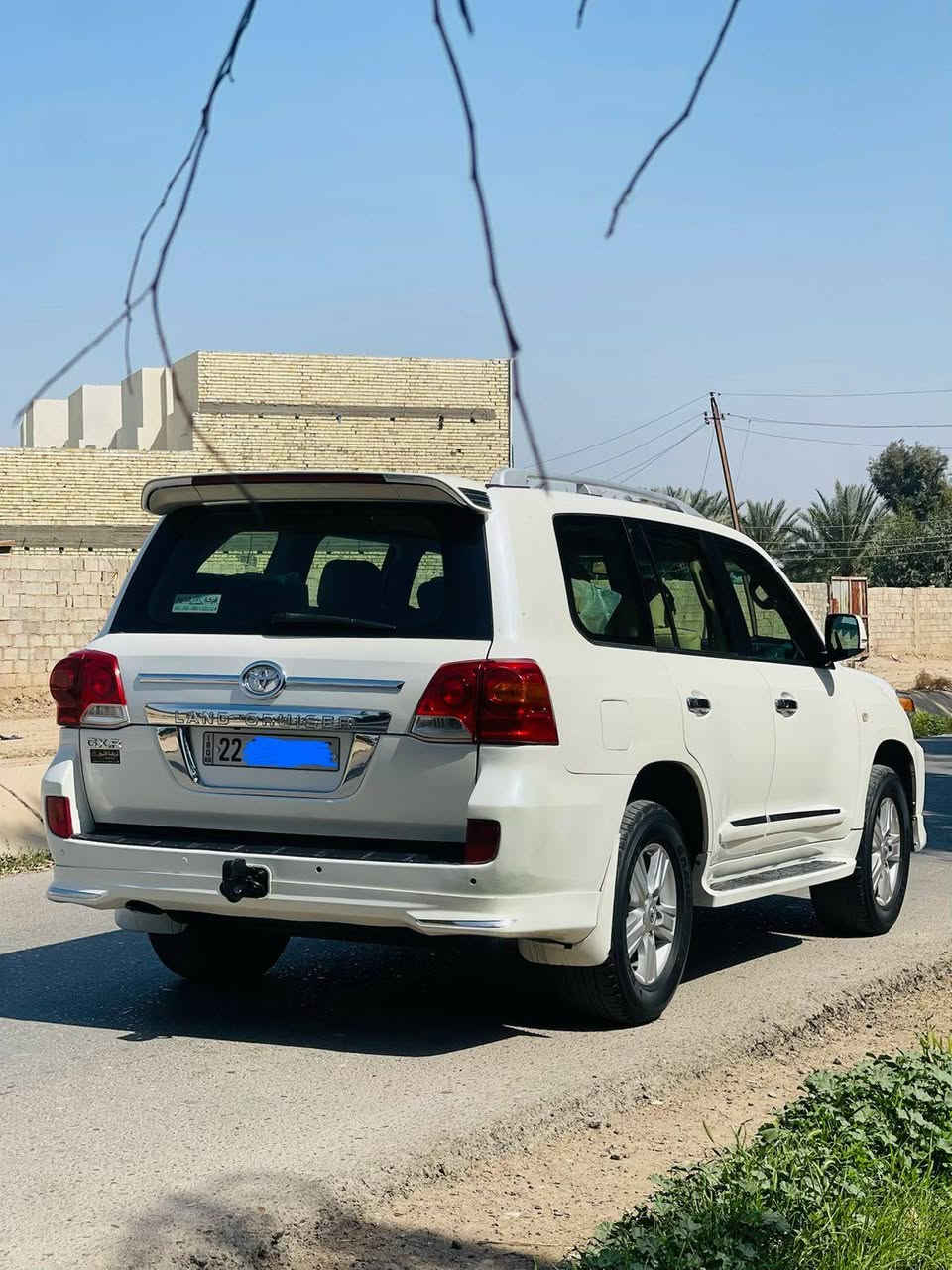يالله السلام عليكم للبيع 

لاندكروزر 2010 بريم اصل مكفوله كفاله عامه

فتحه سقف

بصمه 
بصمه ابواب
ديفدي بل قماره
ثلاجه
تحكم ستيرن
3 قطع تبريد
اشاير مري
محرك 6 سلندر

كير ومحرك وصدر وتايرات وتبريد كله جاهز

ماشيه 180 الف 

السعر 290 مكفوله كفاله عامه

العنوان بغداد الصابيات قرب جسر الدوار مال مرور التاجي

***********
