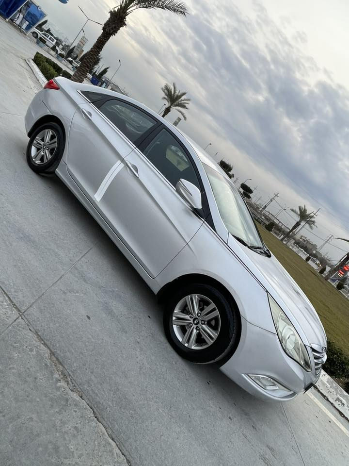 سؤناتامؤديل 2013
براوه ى دووبه يه 
49گه لاو كه ميك مه جال
شوين چوارقورنه ژماره موبايل
***********
