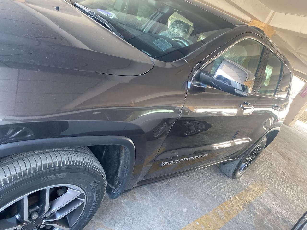 السلام عليكم جيب 19 لمتد وارد امريكي
الضرر جاملغات وبنيد وبيه كلير بالقماره من امريكا
صور الحادث بالمنشور
فتحه فور ويل اوتوستوب شاشه جبيره ماوس تشغيل عن بعد السياره ماشيه 107 
السعر 210 وبيه مجال 
رقم بصره باسمي
السياره موجوده بالبصره


**إذا كنت صاحب هذا الإعلان وتريد حذفه لأي سبب، رجاءا أرسل رسالة إلى الدعم الفني**