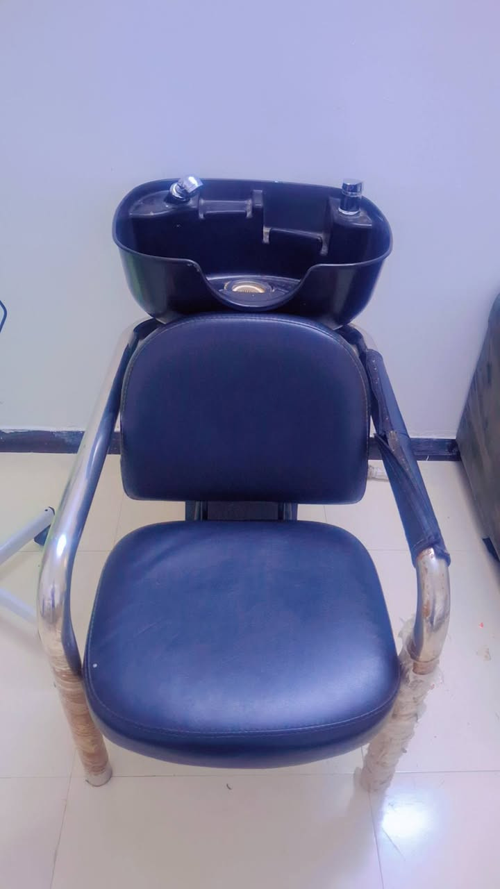 كرسي حلاقه ٦٠ جهاز بخار ٥٠ مغسله شعر ٥٠ رف ٢٠


**إذا كنت صاحب هذا الإعلان وتريد حذفه لأي سبب، رجاءا أرسل رسالة إلى الدعم الفني**