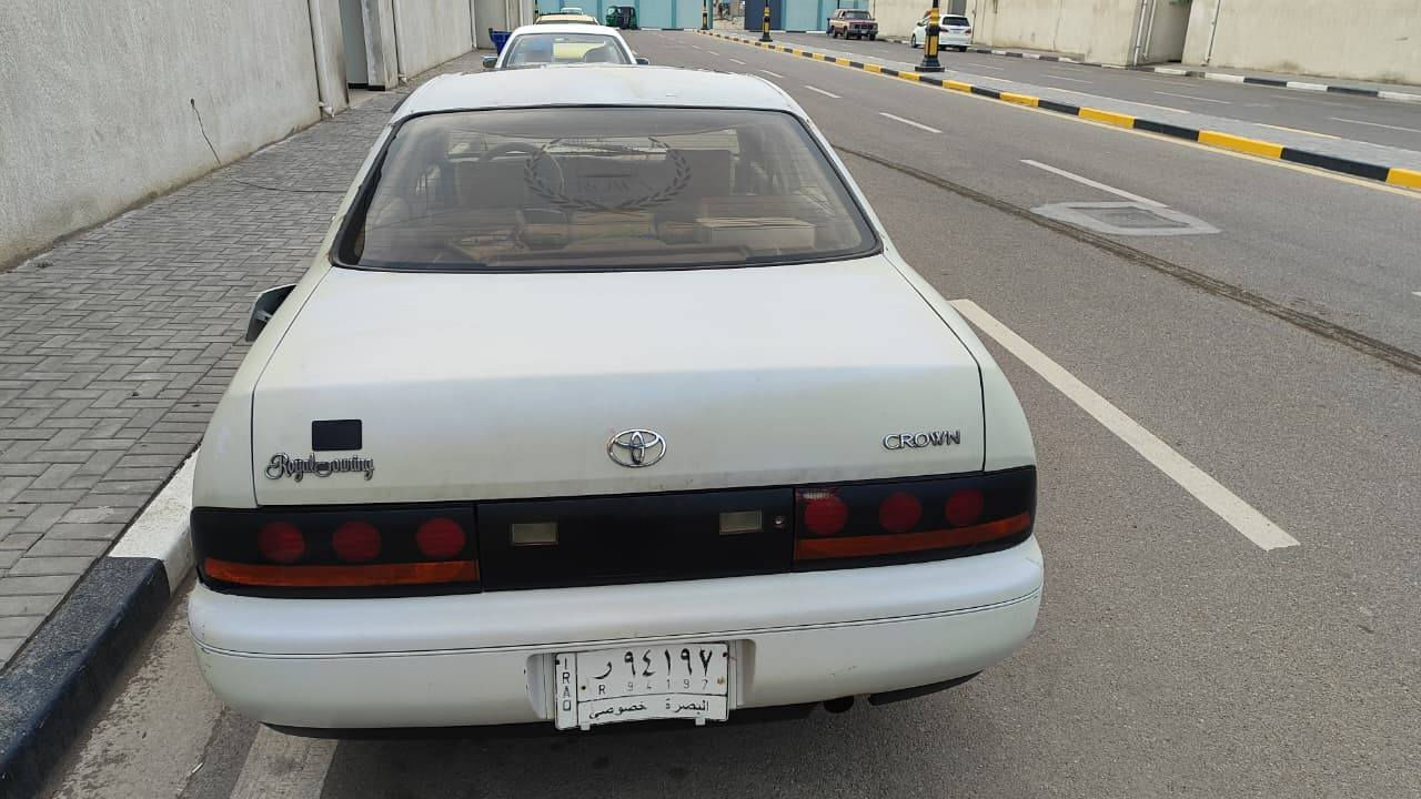 السلام عليكم سيارة بطة 1992محرك 3000 تبريد شغال حدادة جديدة طخم تاير إمامي جديد سنوية لل 2027 السعر 50 وبيه مجال ***********
