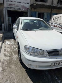 سني ياباني ٢٠٠٩ كفاله عامه  ماشيه٢٦ الف  غير متواجد ع فيس 07713688555