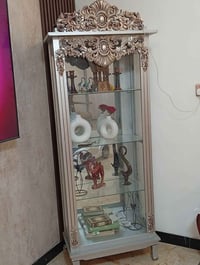 فاترينا • خزانة عرض • ديكور