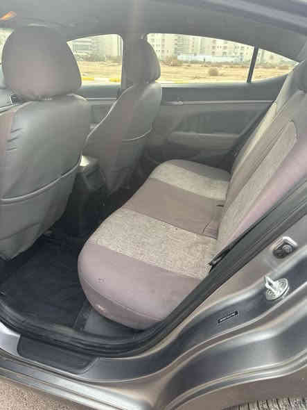 السلام عليكم
النترا 2018 وارد امريكي
حادثها قبغ جنطة مبدل ومثل ماواضح بالصور والسونار
مال جناي
سعرها 125
***********
