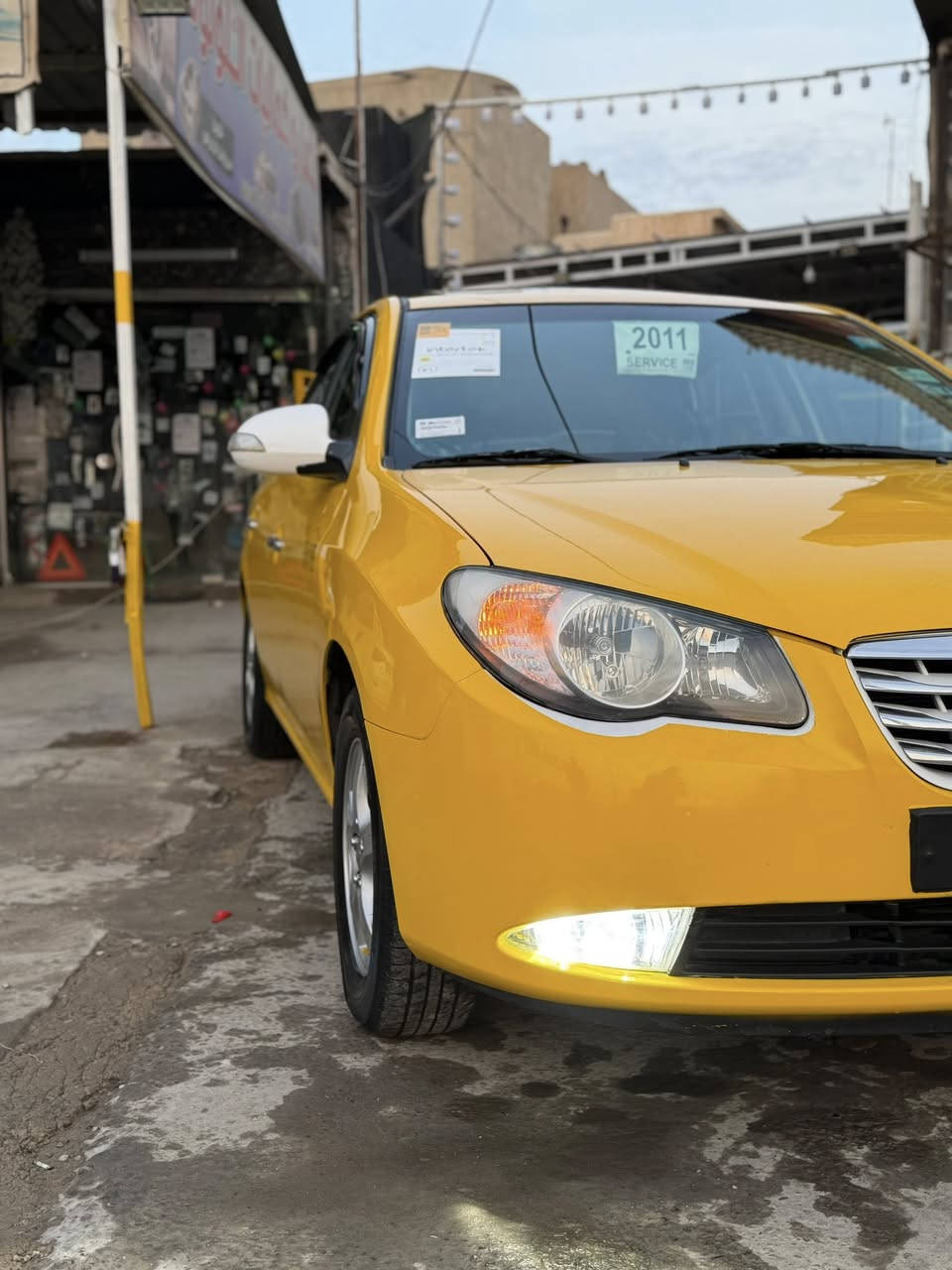 السلام عليكم
لنترا خليجي 
موديل 2011
موصفات فول 
رقم بغداد جديد 
ارقام سنويه هزه كله جديد
بسمي السياره شرط التحويل بل موصل 
كابون بانزين بيها 
مكينه 1600 دكشن عالي
كير +مكينه بشرط 
صدر امامي خلفي جديد 
طخم تايرات جداد 
هيه غرامات صفر كلشي ما عليها
بدون ضرر شرط وبدون معجون 
سياره جاهزه ما ناقصها شي 
مكان السياره موصل ايسر 
بيع بدون مراوس ونقد 
السعر (((125 )))وبيها مجال بسيط 
وتساب ***********
